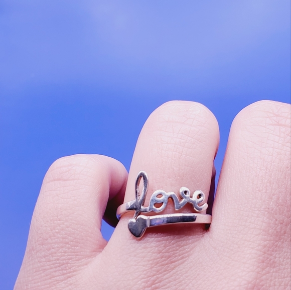 Love ring - Picture 2 of 4